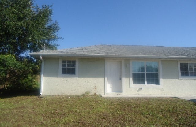 4754 22nd Street SW - 4754 22nd Street Southwest, Lehigh Acres, FL 33973