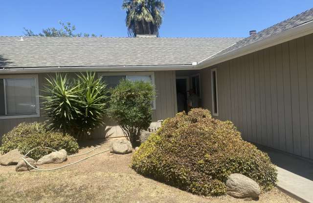 Photo of 1413 Wrenwood Way