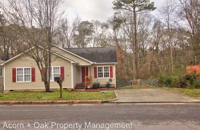 2306 N Oak Ridge Blvd