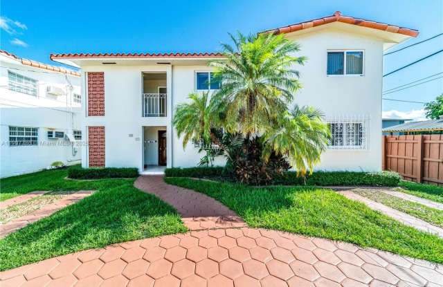 Photo of 23 NW 33rd Ave