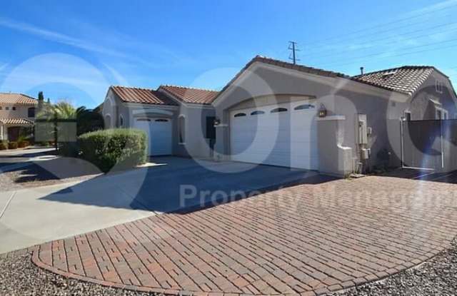 2471 East Aloe Place