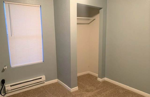 1 bedroom 1 bath duplex in downtown Elko photos photos