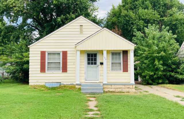 708 W 4th - 708 West 4th Street, Junction City, KS 66441