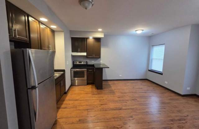 7834 South Ellis Ave