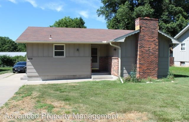 2712 Kimball Ave - 2712 Kimball Avenue, Manhattan, KS 66502