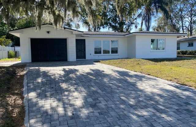 Photo of 1204 LAKE ELBERT