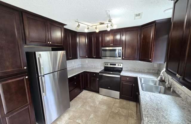 5711 Brandon Boulevard