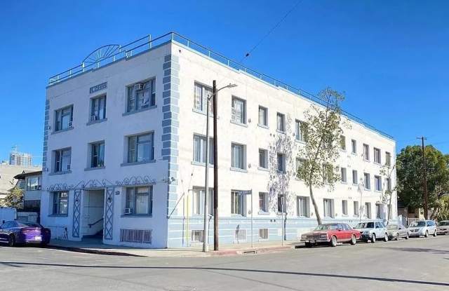 Photo of 1984 Park Grove Ave