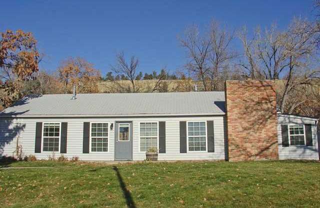 2901 Joan Lane