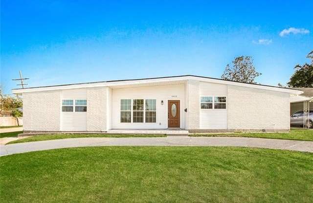 6413 HASTINGS Street