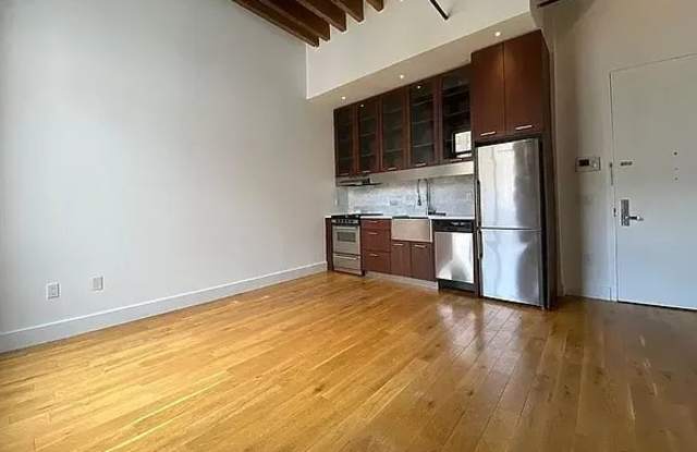 Photo of 139 North 10th St.