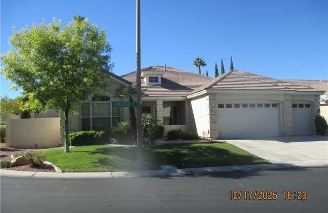 901 CYPRESS RIDGE Lane