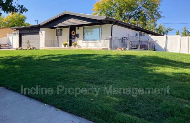 Photo of 3882 S Lee Maur St