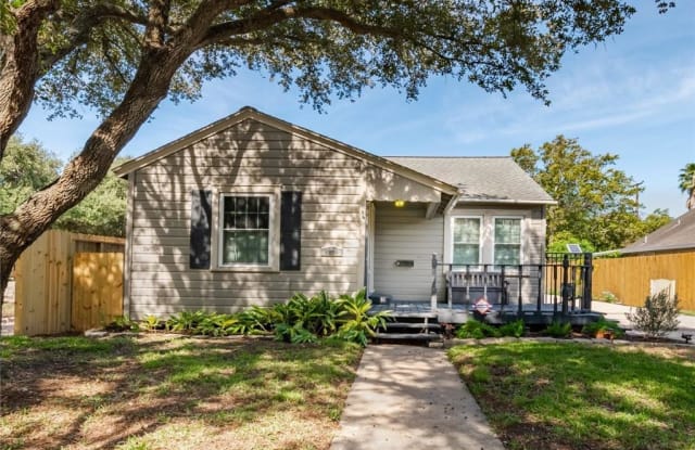 332 Southern St - 332 Southern Street, Corpus Christi, TX 78404