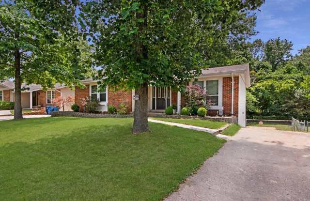 782 Westglen Village Drive