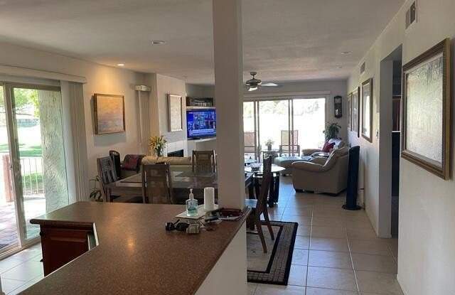 7348 N Via Camello Del Norte -- unit: 223