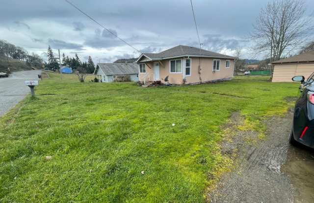 Photo of Cute 2-Bedroom, 1-Bath Home with Shed
