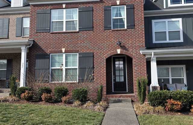 3-Bedroom Townhome with Bonus Room  Resort-Style Amenities -No Pets