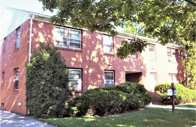 402 Palomino Lane, 2N - 2nd Flr - 402 Palomino Ln Unit 2n, Madison, WI 53705