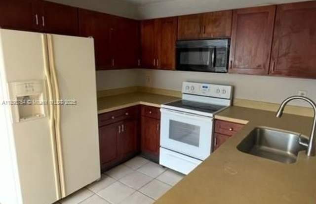 479 NE 210th Cir Ter