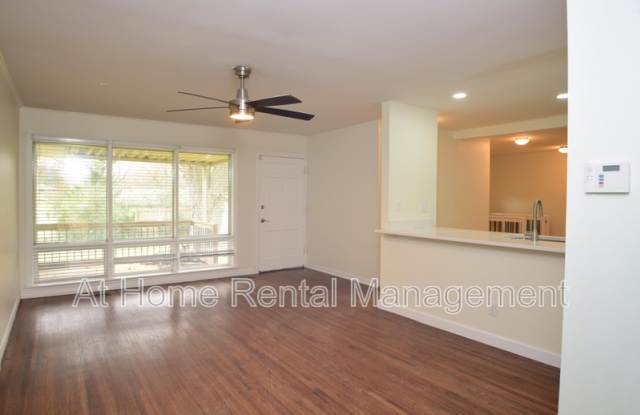 3522 South Toledo Avenue