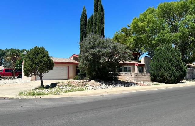 802 Colonial Court