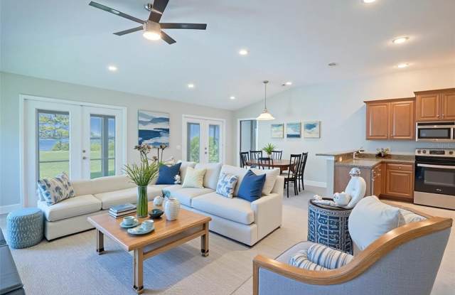 4127 ISLAND LAKES DRIVE