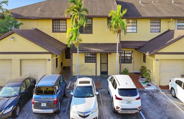 1123 NE 210th Ter