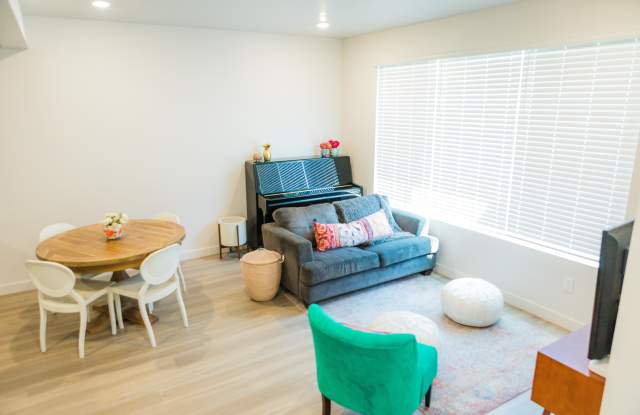 15535 S Democracy Dr