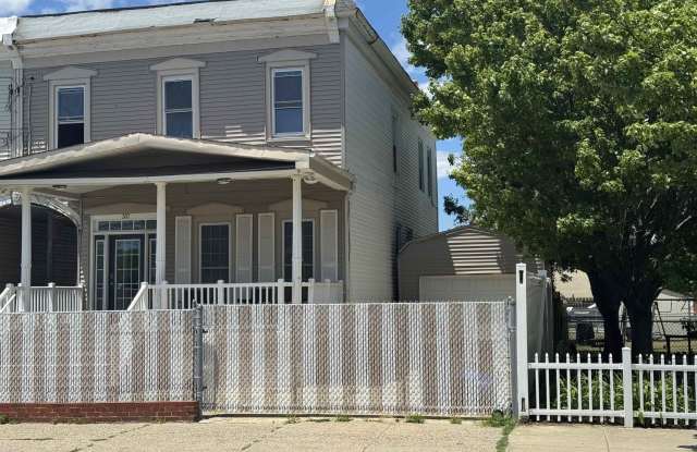 307 Grammercy Pl