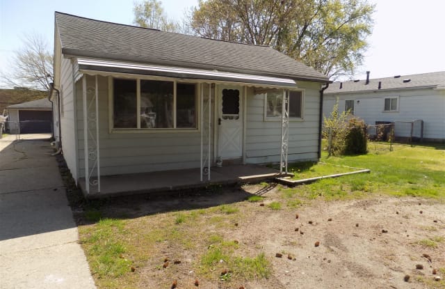 20880 Finley St - 20880 Finley Street, Macomb County, MI 48035