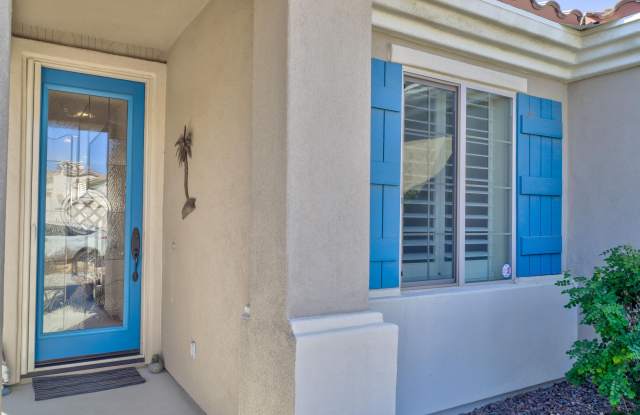 80113 Avenida Linda Vista