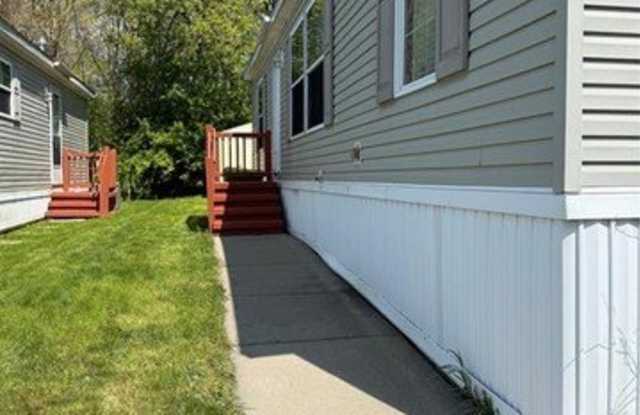 1414 Nardeer St.