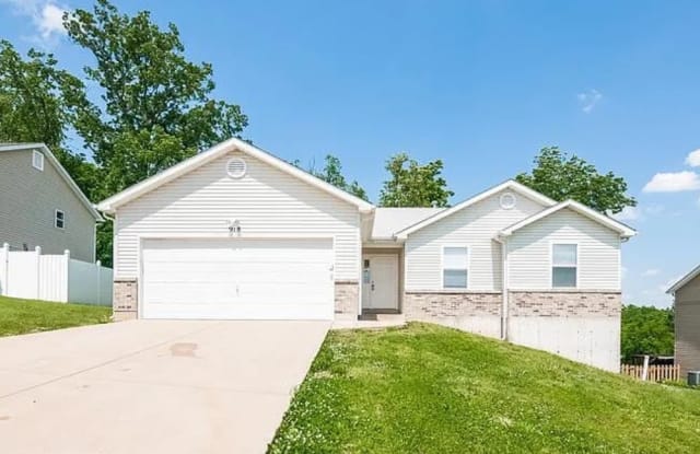 913 Creekview Court - 913 Creekview Court, Pevely, MO 63070