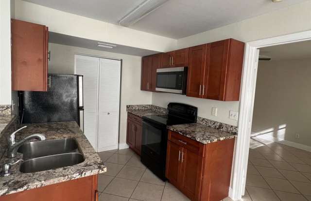 3954 Northwest 87th Avenue