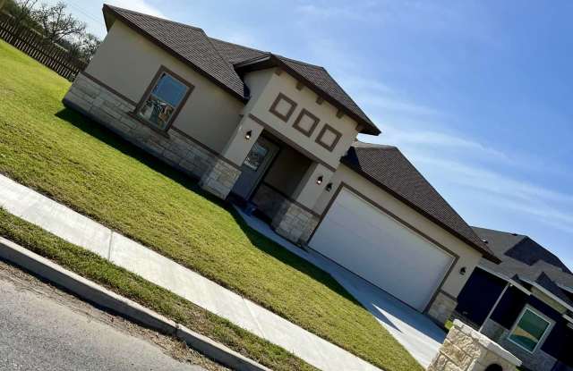 522 San Jacinto Street - 522 San Jacinto Street, Mercedes, TX 78570