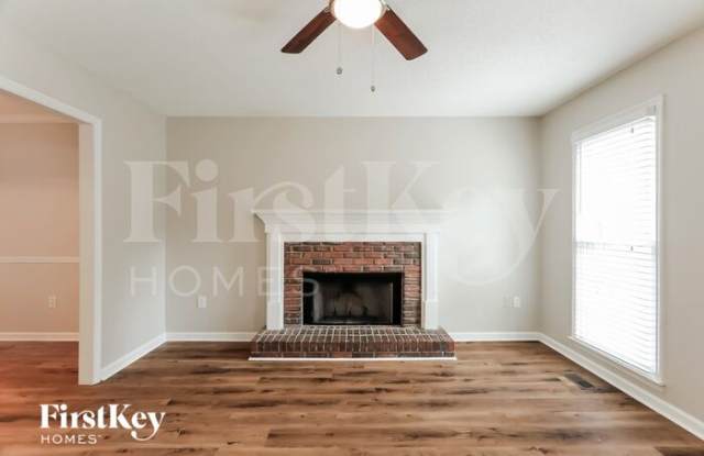 2301 Buckingham Place