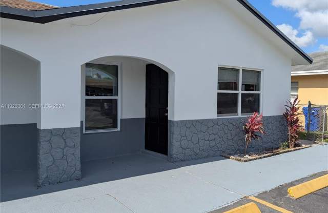 Photo of 7610 SW 10th St