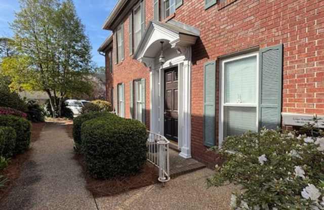 Beautiful; Wynnton Condo