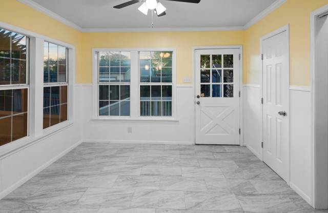 3 Bedroom 1.5 Bath Home just blocks from Ocean Drive