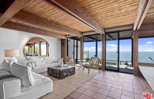 31648 Broad Beach Rd