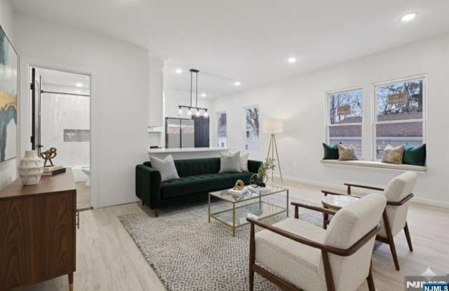 Photo of 542 25th Street 540