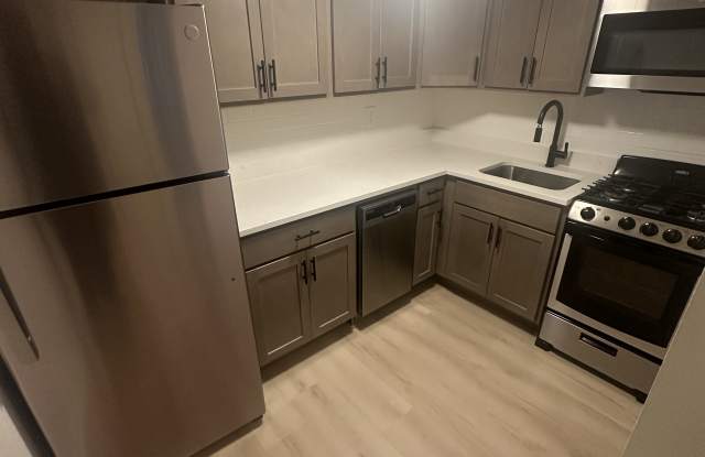 Photo of 6044 Hohman Ave