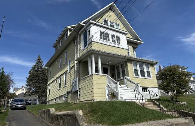 Photo of 556 Hawley Avenue