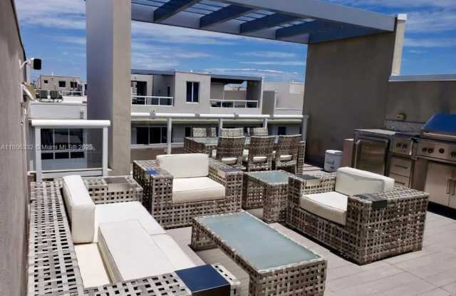 Photo of 6660 NW 105th Ct