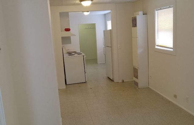 2 Bedroom, 1 Bathroom Home