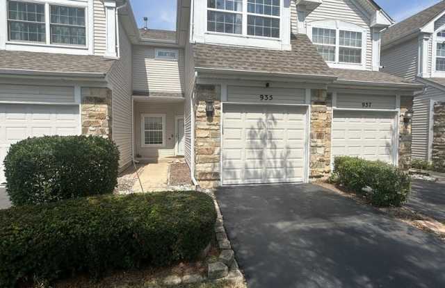 935 Viewpoint Drive