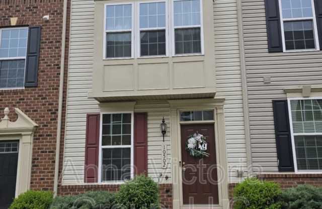 Photo of 10502 Galena Lane - 1