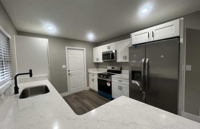 16146 Wallace Street