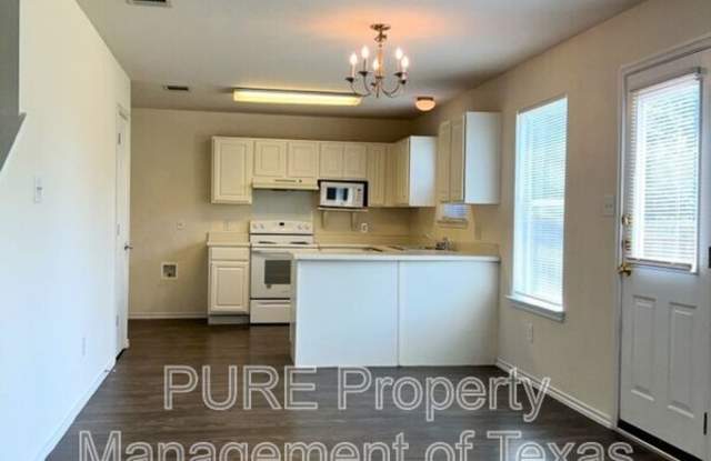 1005 Bluff Meadow Cove